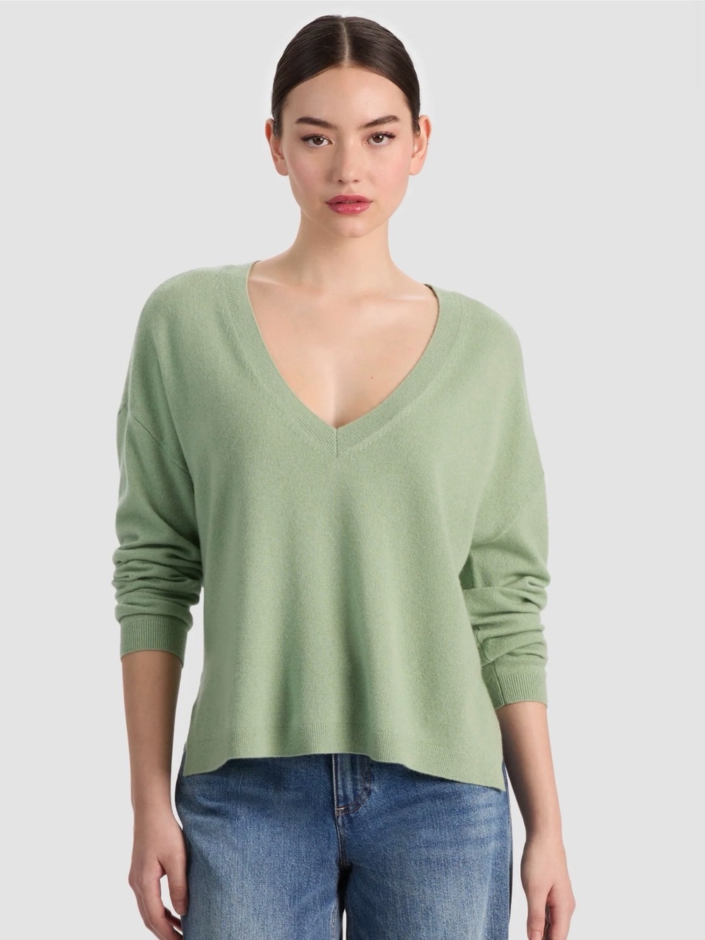 Alice and Olivia Williams Sage Cashmere Sweater